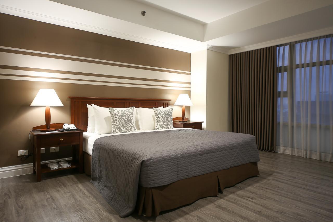 Infinity Tower Suites Makati City Exterior foto