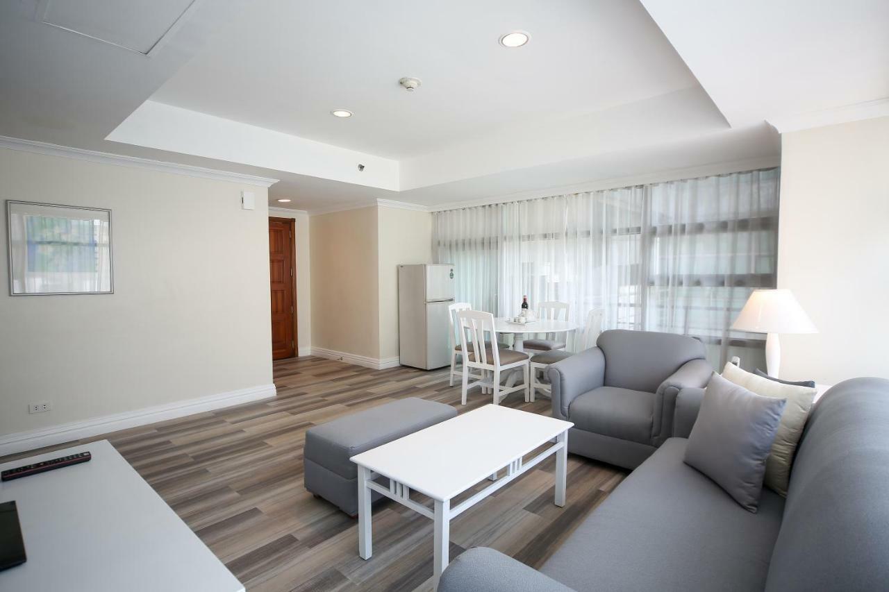 Infinity Tower Suites Makati City Exterior foto