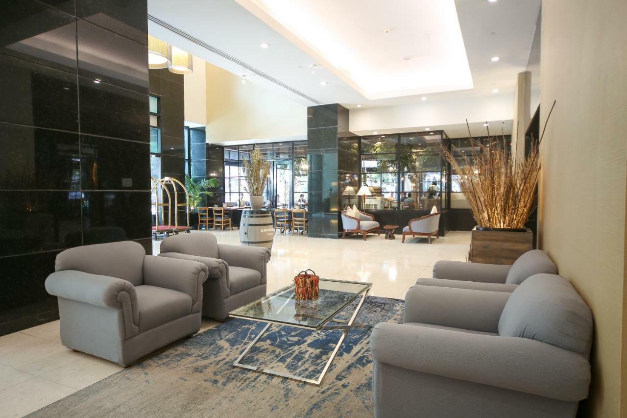 Infinity Tower Suites Makati City Exterior foto