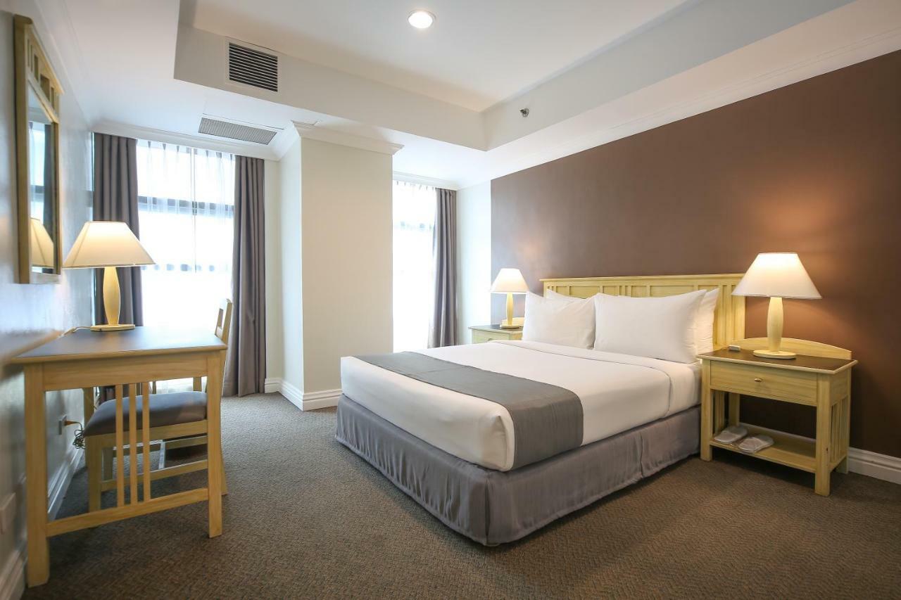 Infinity Tower Suites Makati City Exterior foto